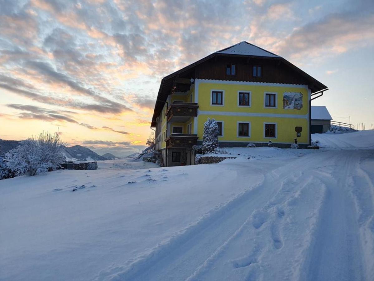 Apartment Mitterhirschberg, Familie Schweighuber *